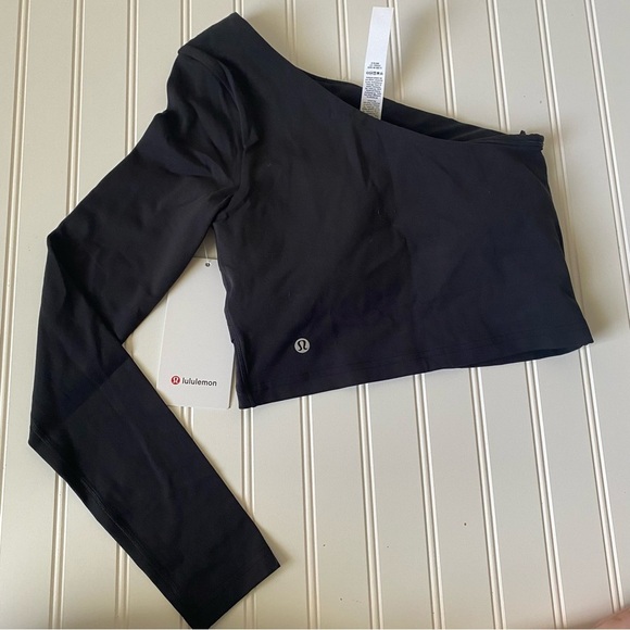 lululemon | Women's Align Asymmetric Long Sleeve Shirt Size 4 NWT Color: Black - Picture 6 of 6
